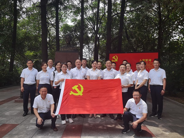 ���εز�������Ŀ��֧����չ��ɫ�����